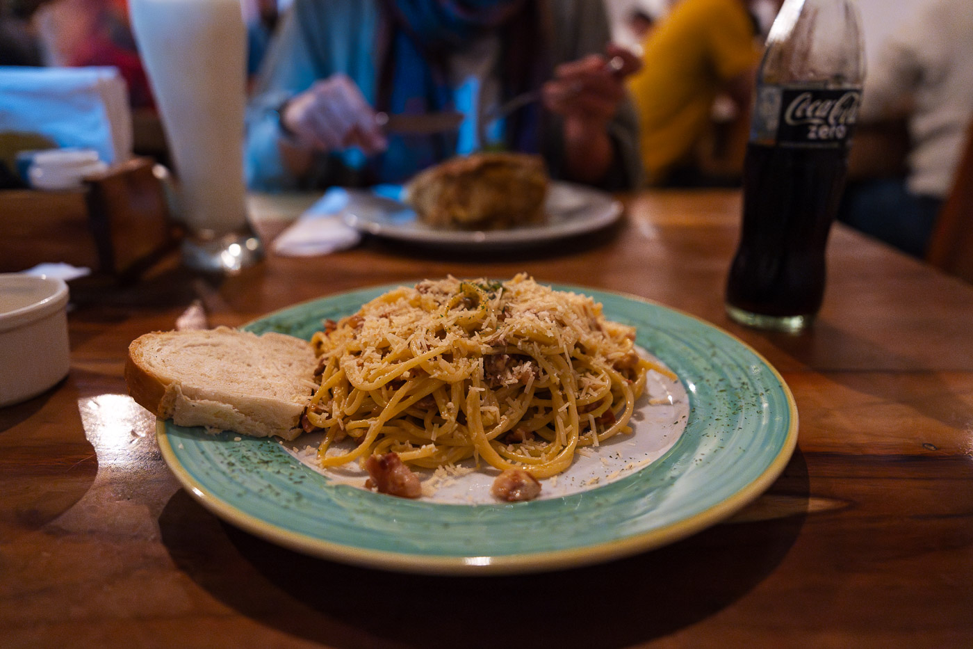 A fresh carbonara pasta in Bella Italia restaurant in the middle of Jardin.